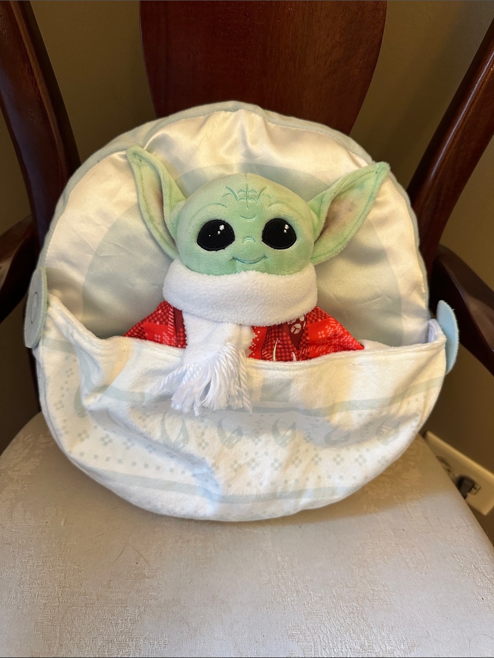 Disney Star Wars 2022 Baby Yoda Din Grogu holiday plush Hover Pram pillow